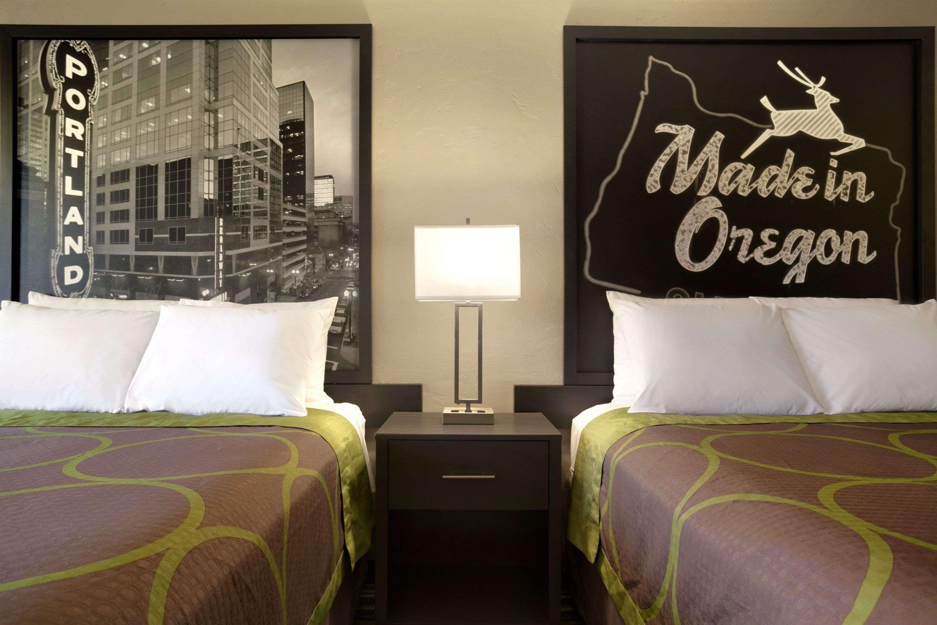 Super 8 By Wyndham Portland Airport Hotell Eksteriør bilde