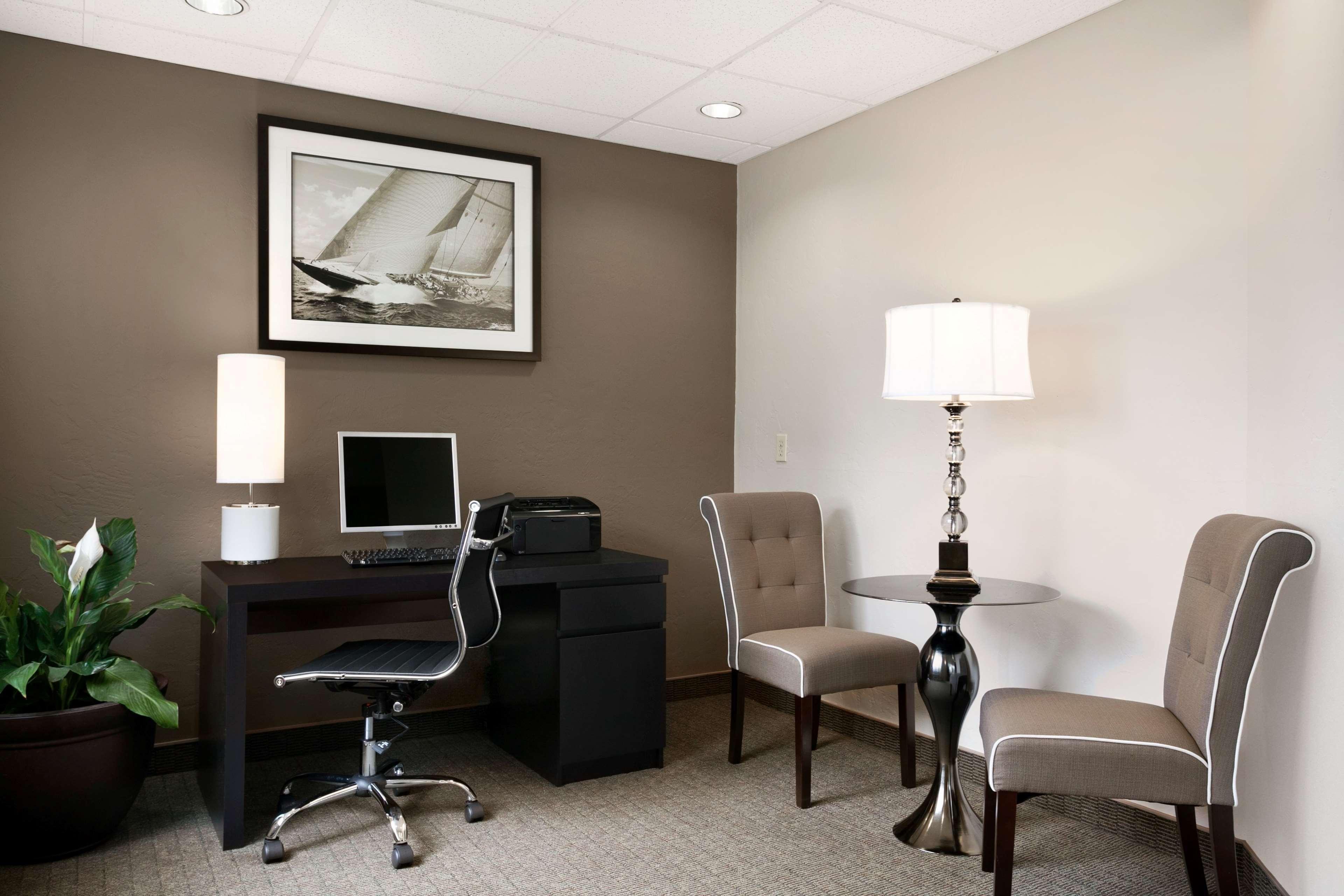 Super 8 By Wyndham Portland Airport Hotell Eksteriør bilde